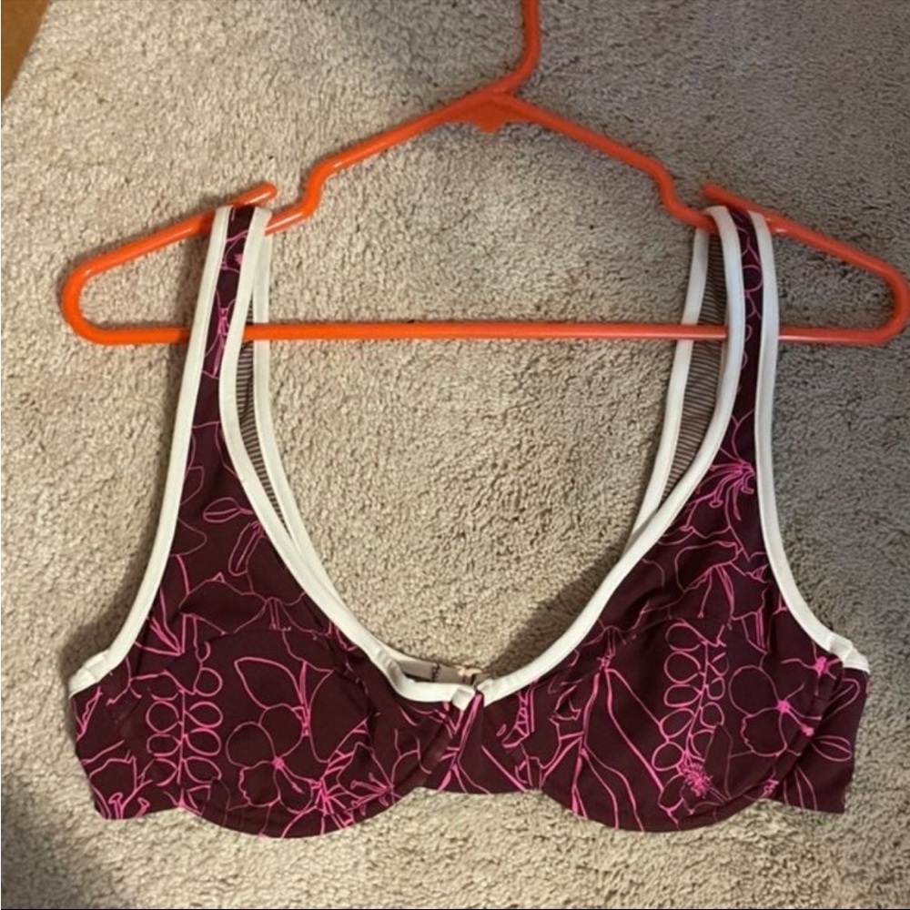 Acacia top